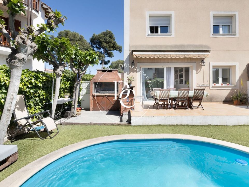Villa i Sant Pere De Ribes, Barcelona - foto 1