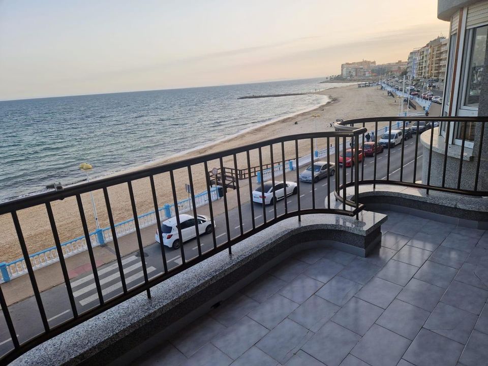 Lejlighed i Torrevieja, Alicante - foto 1