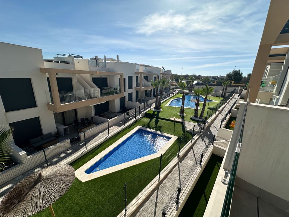 Bungalow i Orihuela Costa, Alicante - foto 1