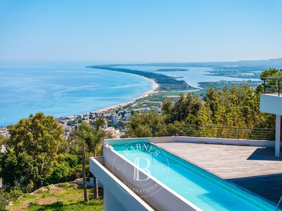 Villa i Bastia, Haute-Corse - foto 1