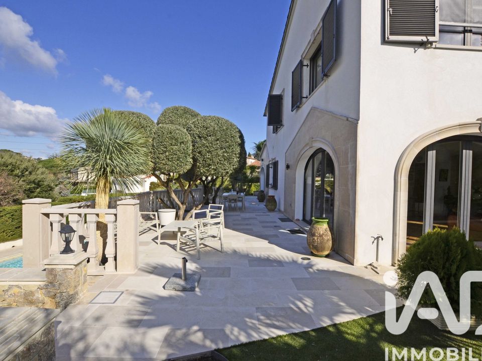 Villa i Mandelieu-la-Napoule, Alpes-Maritimes - bilde 1