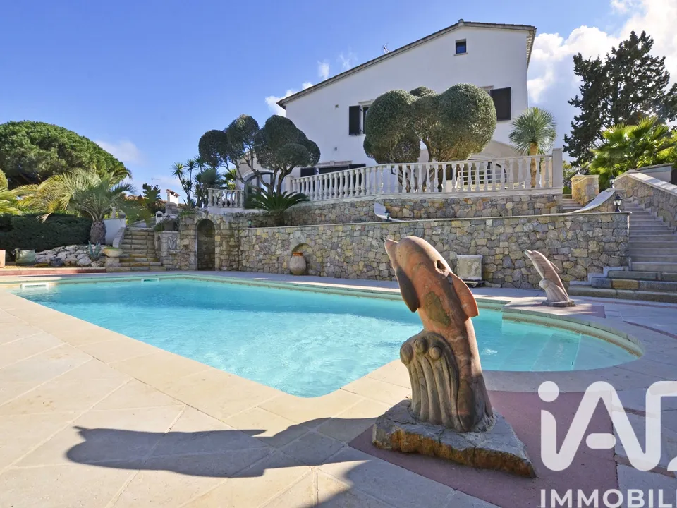Villa i Mandelieu-la-Napoule, Alpes-Maritimes - bilde 2