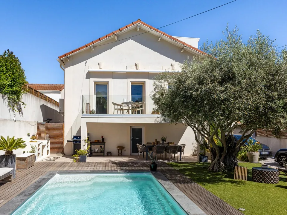 Villa i Marseille, Bouches-du-Rhone - foto 1