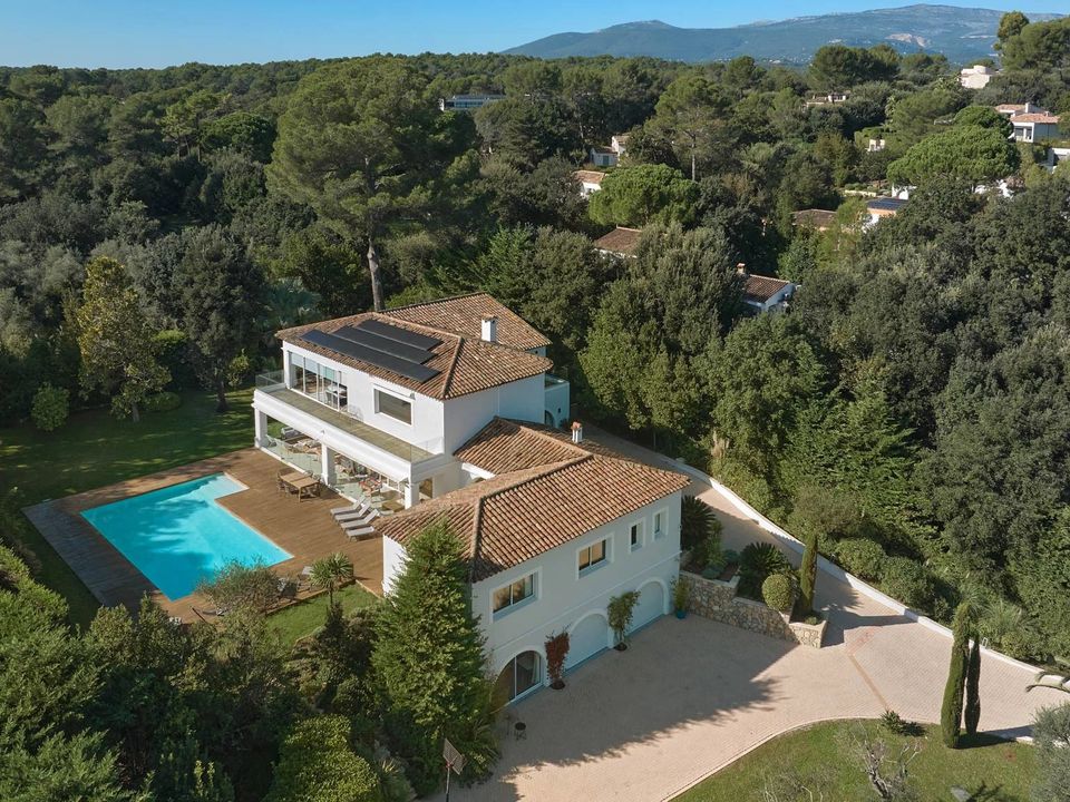Villa i Valbonne, Alpes-Maritimes - foto 1