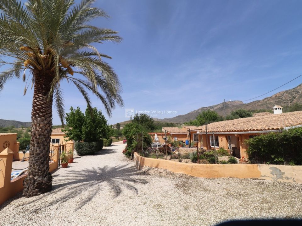 Landejendom i Hondon De Las Nieves, Alicante - foto 4