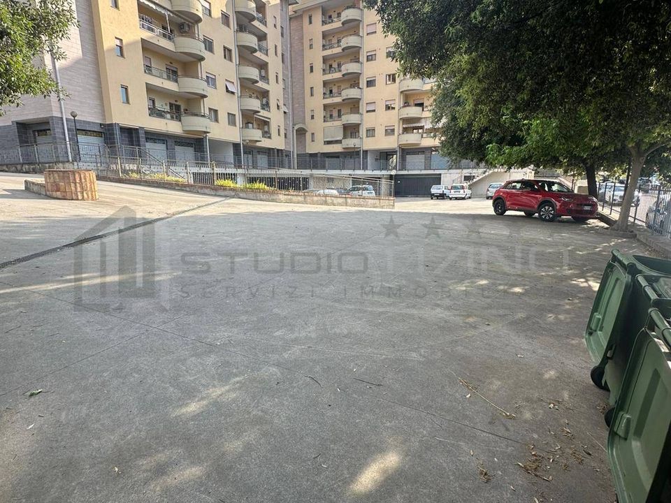 Erhvervsejendom i Cosenza, Cosenza - foto 4
