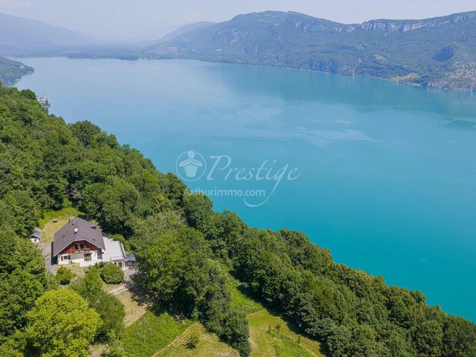 Landejendom i La Chapelle-du-Mont-du-Chat, Savoie - foto 1
