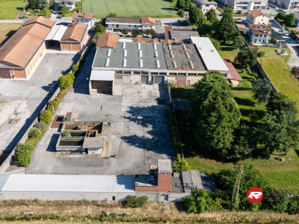 Commercial property in Pasian di Prato, Udine - photo 3