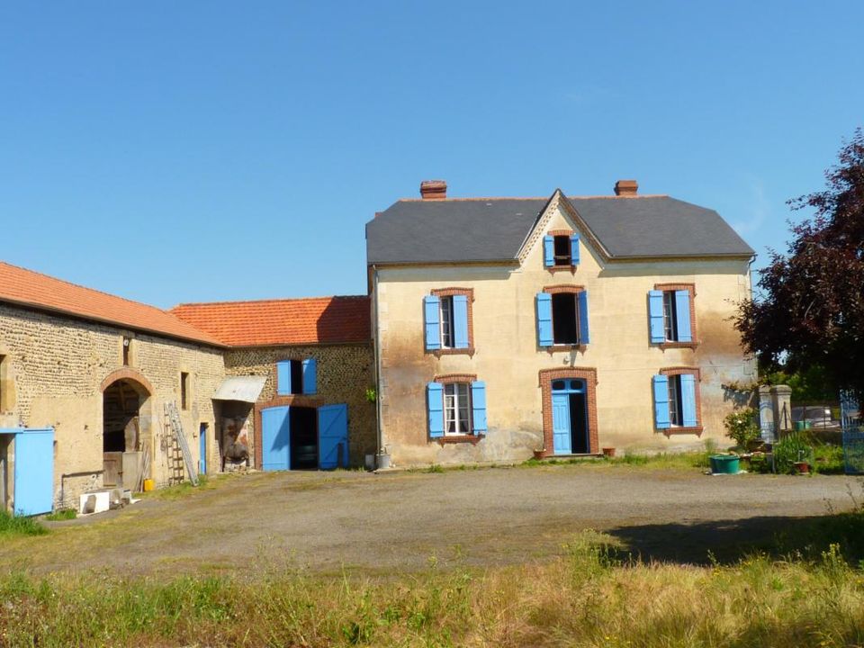 Gård i Hères, Hautes-Pyrenees - bilde 1