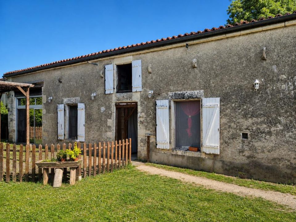 Landejendom i Besse, Charente - foto 2
