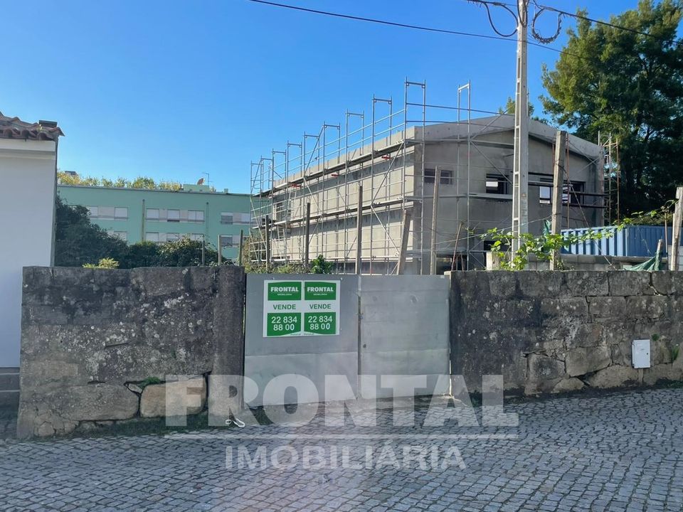 Helårsgrund i Maia, Porto - foto 1