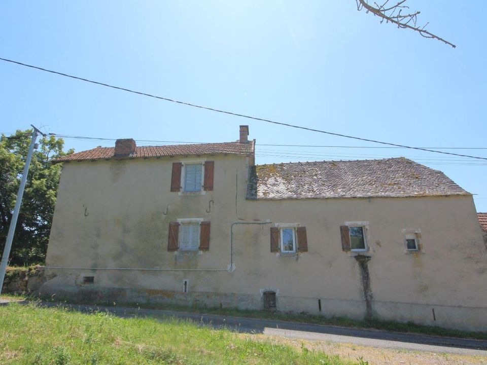 Gårdshus i La Fouillade, Aveyron - bilde 1