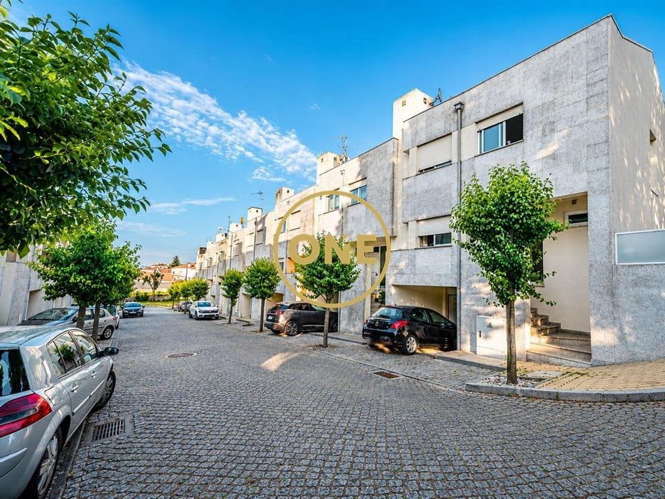 Rækkehus i Vila Nova de Famalicao, Braga - foto 1