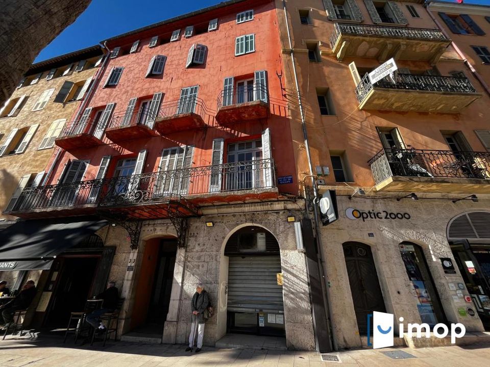 Erhvervsejendom i Grasse, Alpes-Maritimes - foto 1