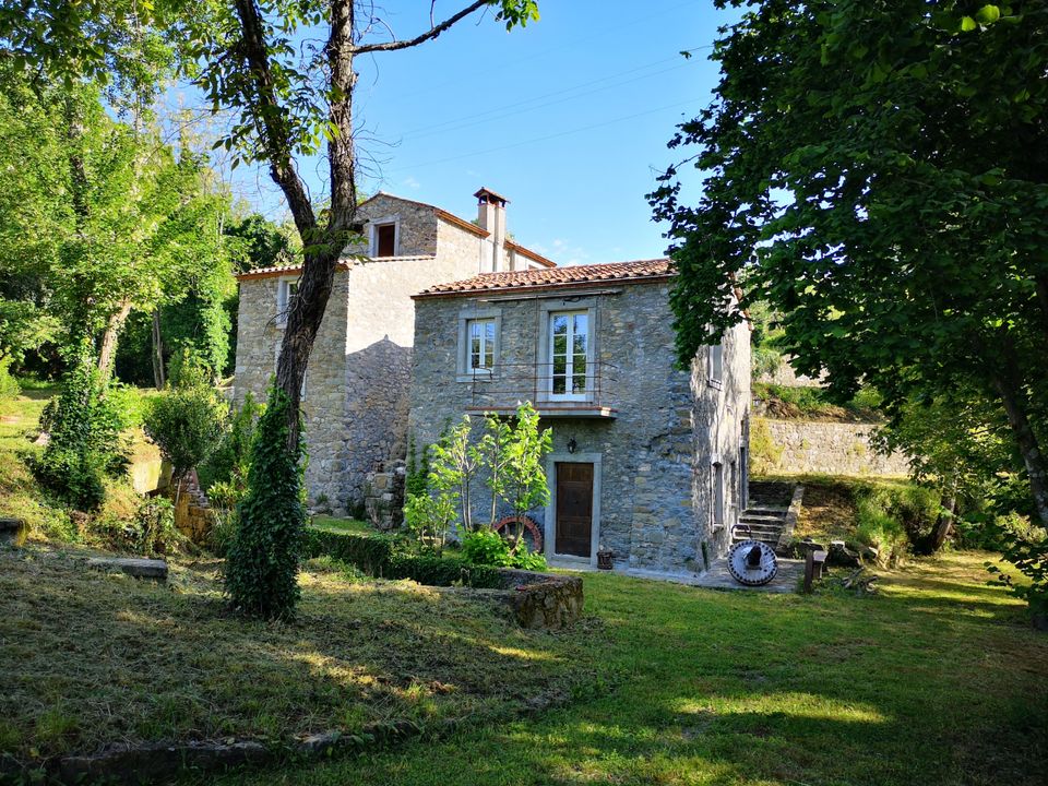 Villa i Castelnuovo Magra, La Spezia - foto 1