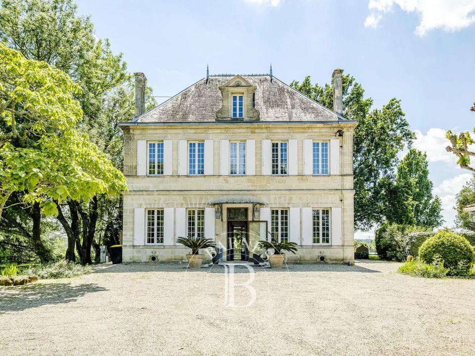 Landejendom i Saint-Loubes, Gironde - foto 1
