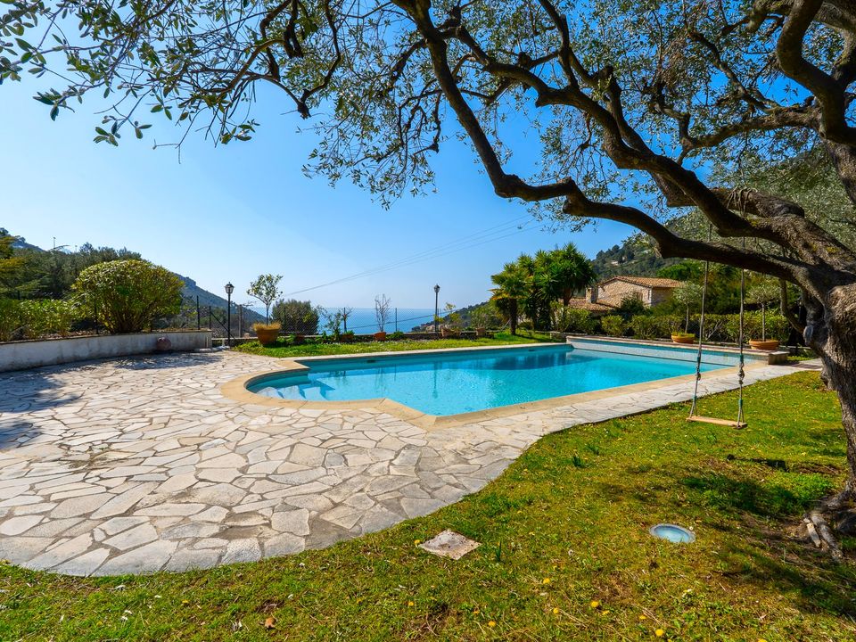 Villa i La Turbie, Alpes-Maritimes - foto 1