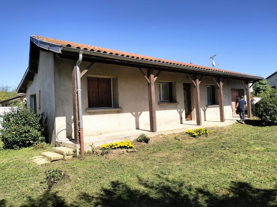 Villa i Cailloux-sur-Fontaines, Rhone - foto 1