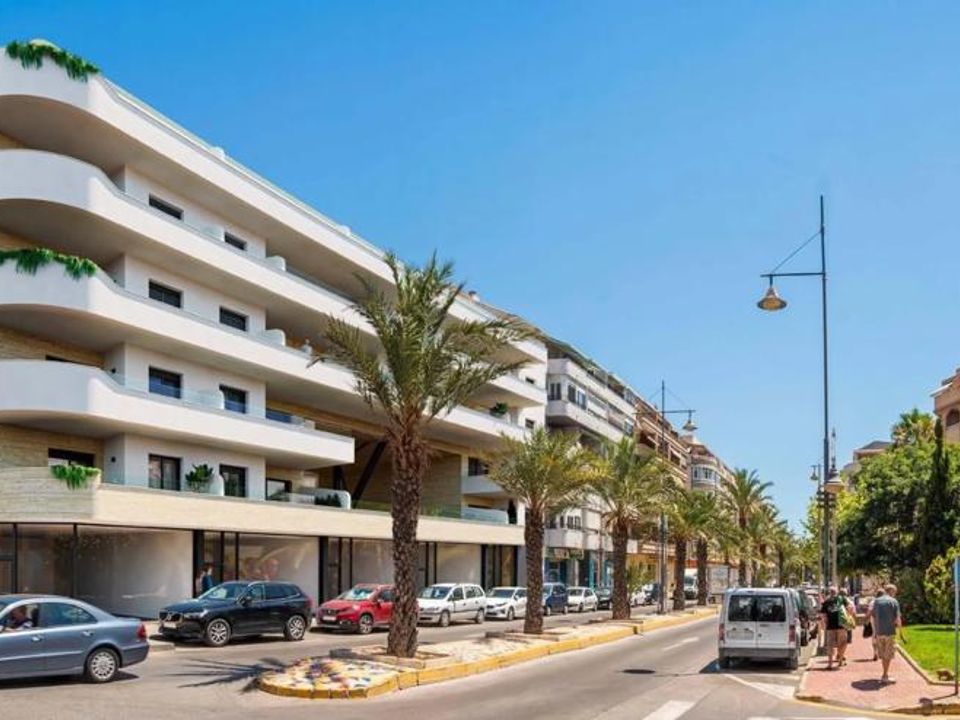 Lejlighed i Torrevieja, Alicante - foto 2
