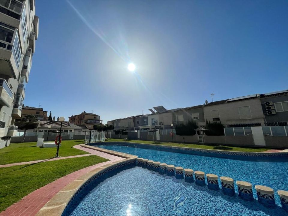Lejlighed i Torrevieja, Alicante - foto 1