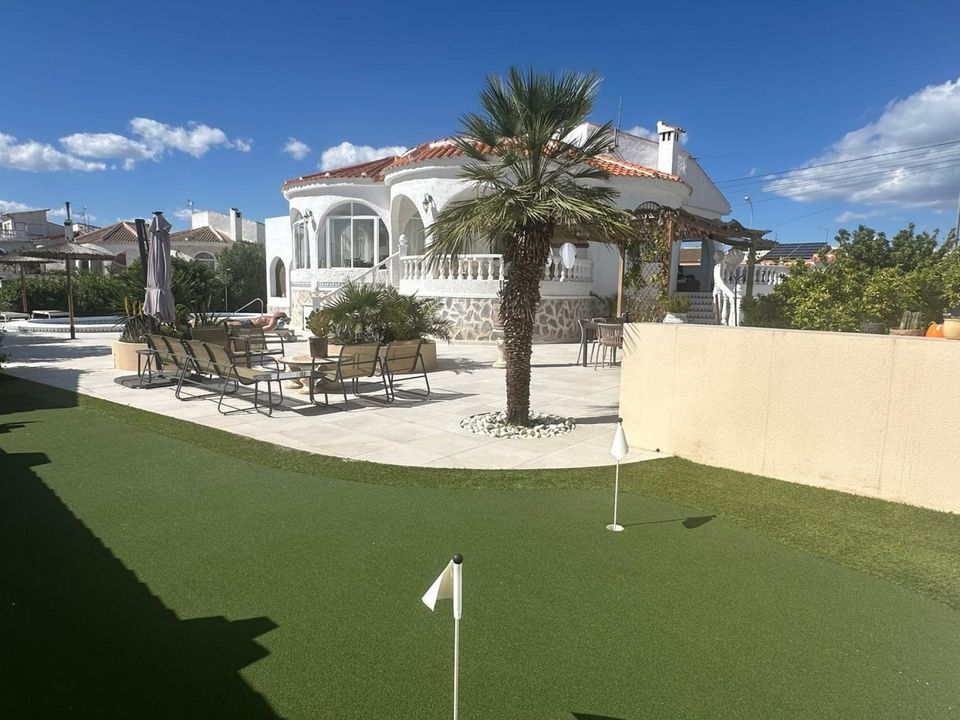 Villa en Torrevieja, Alicante - foto 3