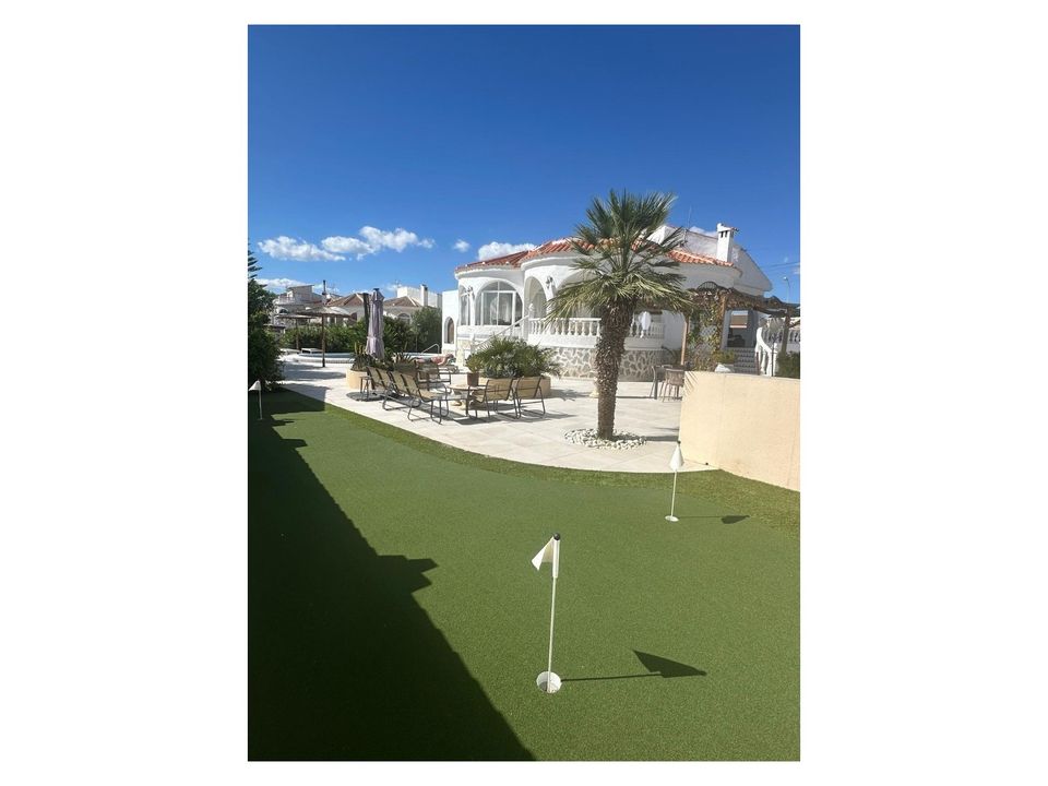 Villa en Torrevieja, Alicante - foto 4