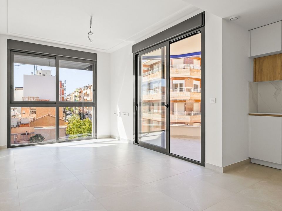 Lejlighed i Torrevieja, Alicante - foto 4