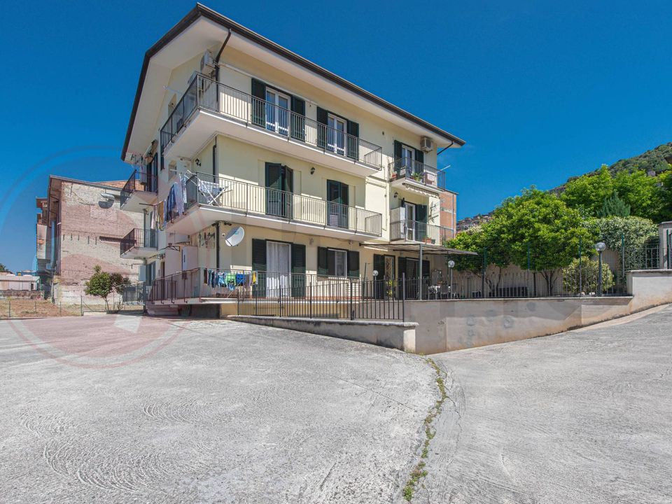 Lejlighed i Arce, Frosinone - foto 1