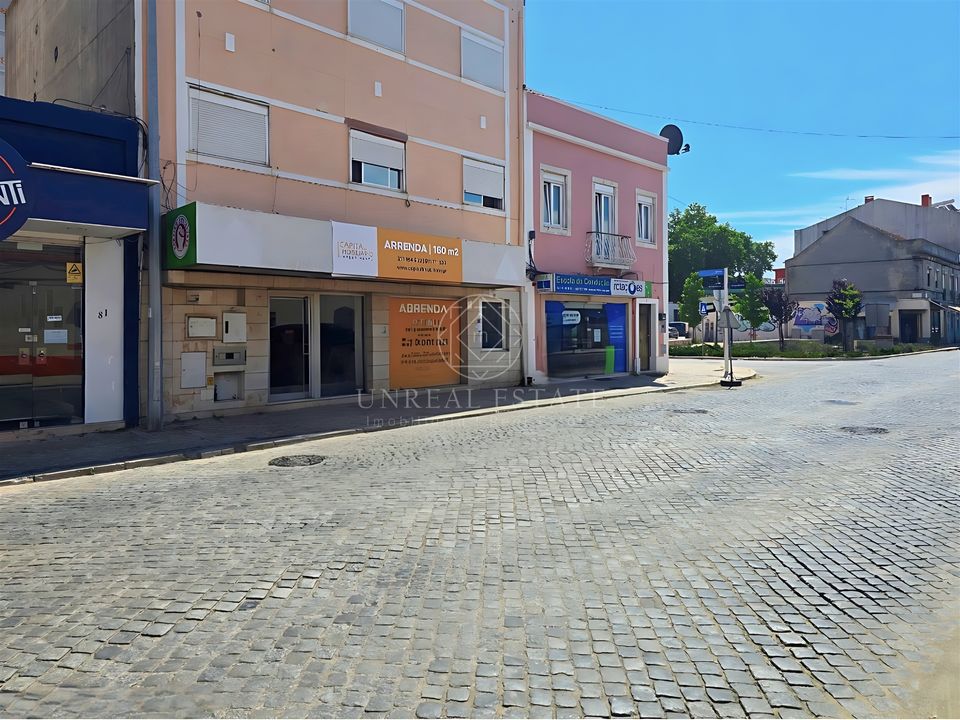 L'establiment comercial a Barreiro, Setubal - foto 3