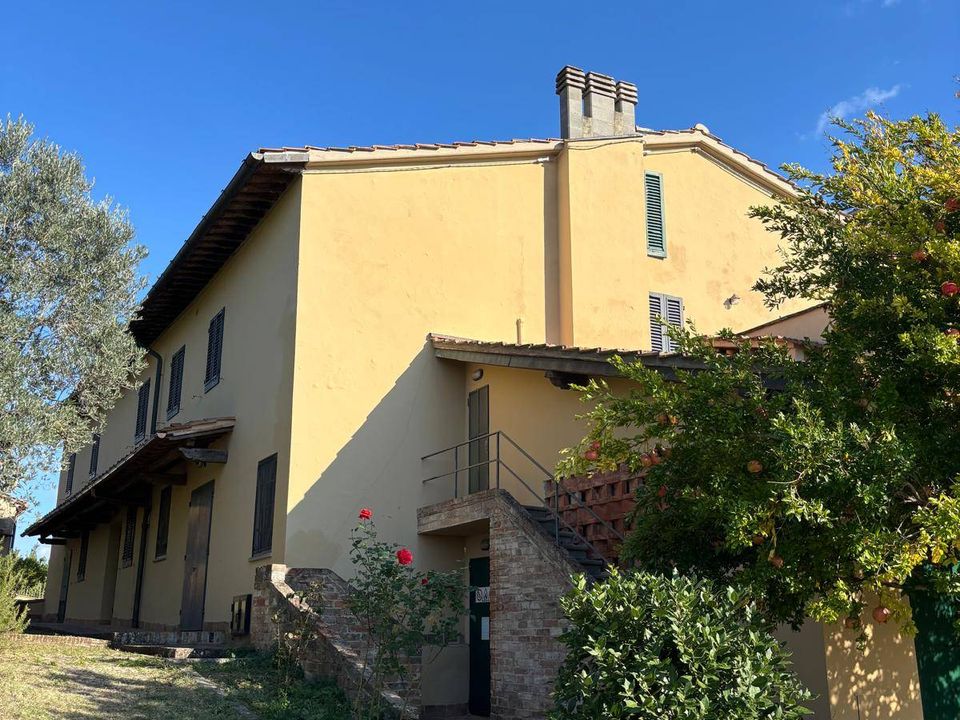 Erhvervsejendom i Montespertoli, Florence - foto 1