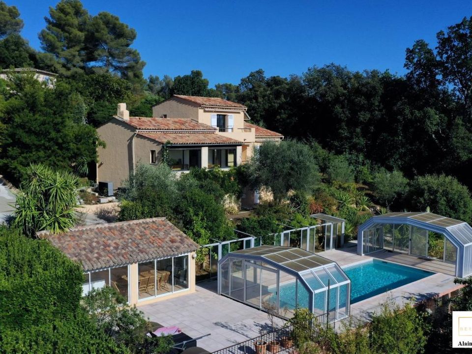 Villa i Cabris, Alpes-Maritimes - foto 1