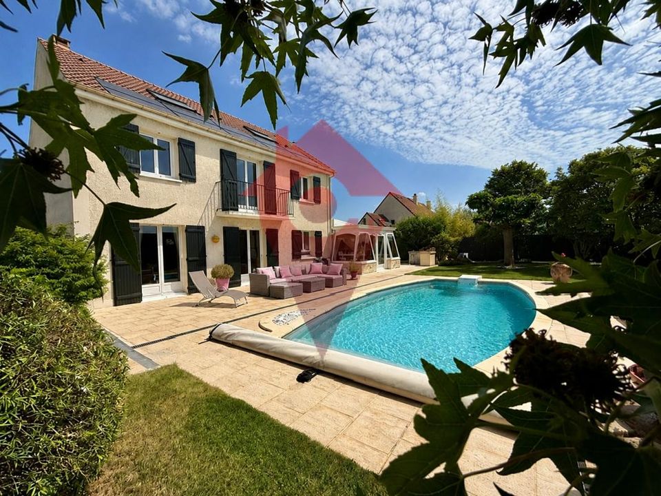 Villa i Les Alluets-le-Roi, Yvelines - bilde 1