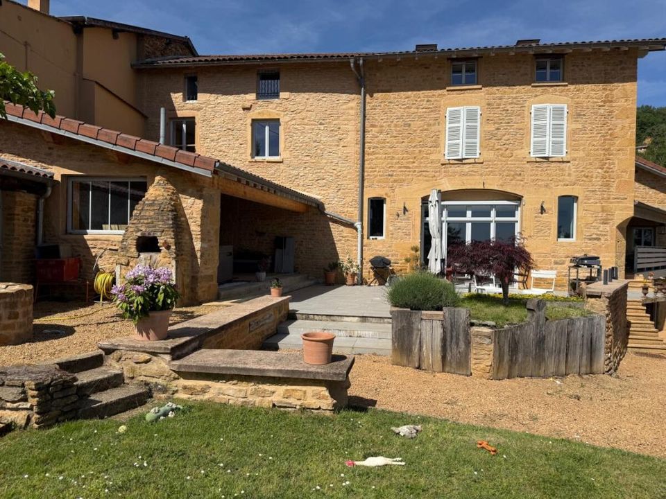 Villa a Ville-sur-Jarnioux, Rhone - foto 1