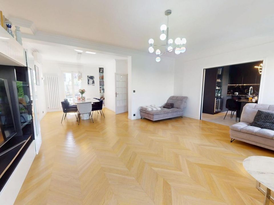 Villa i Les Pavillons-sous-Bois, Seine-Saint-Denis - foto 3