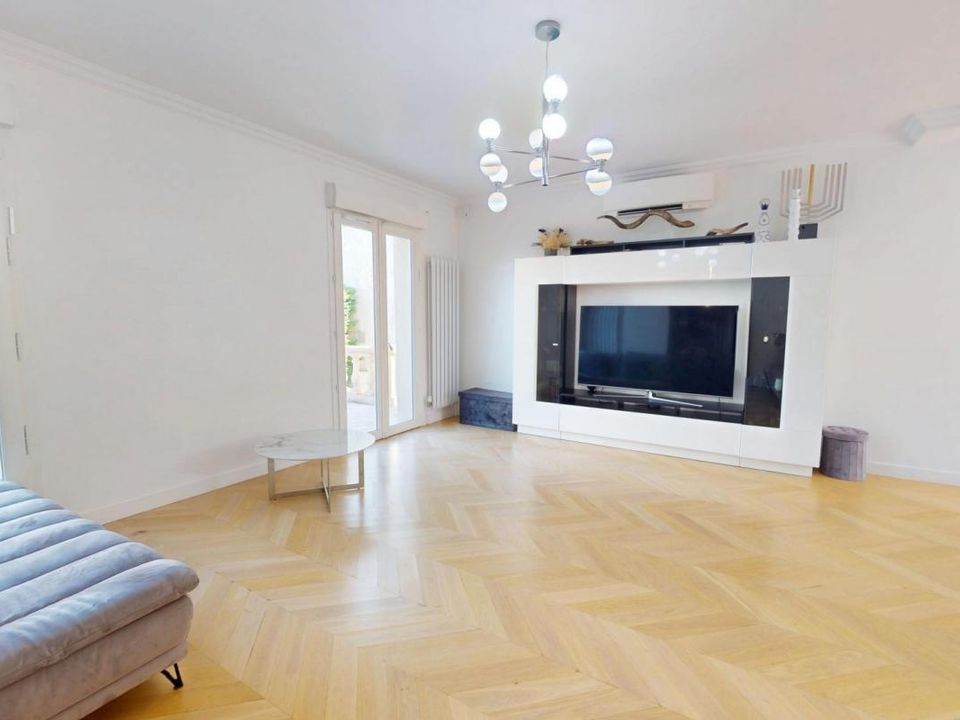Villa i Les Pavillons-sous-Bois, Seine-Saint-Denis - foto 4