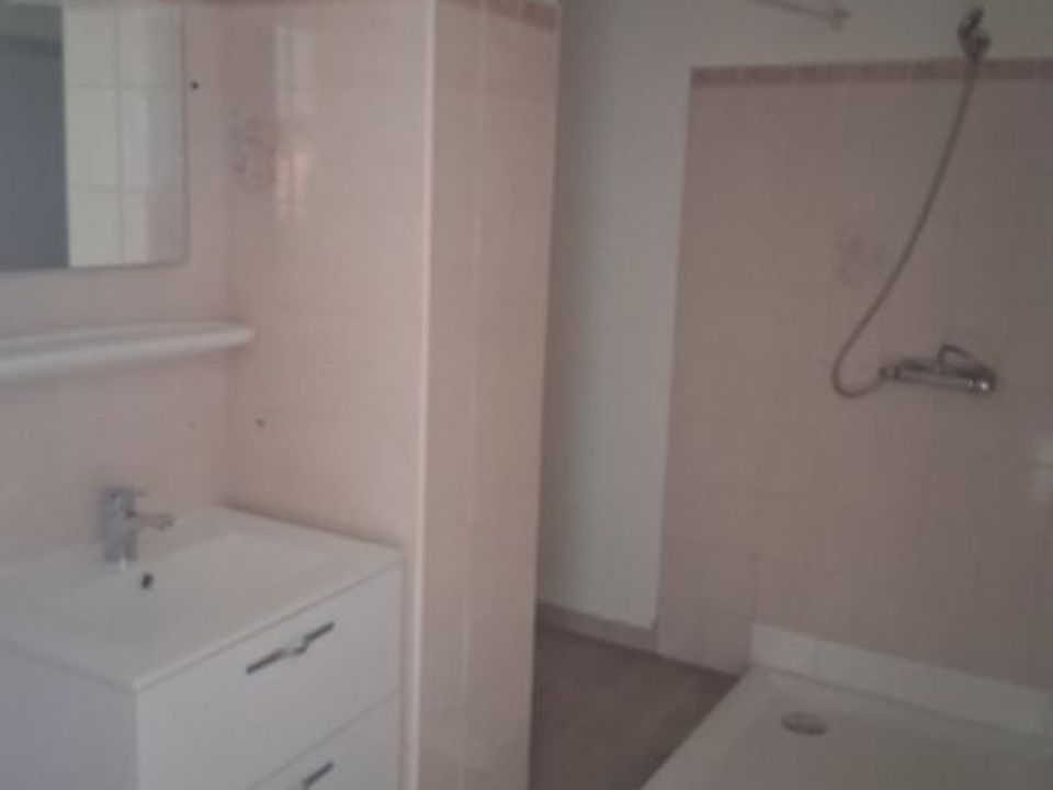 Apartament a Palau-Del-Vidre, Pyrenees-Orientales - foto 2