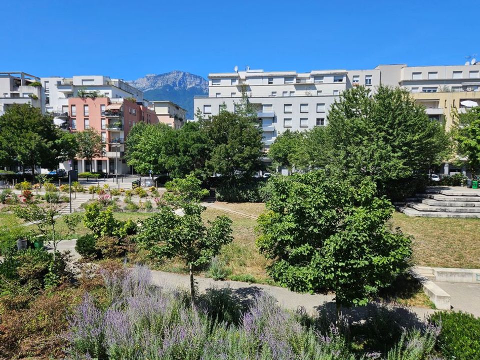Studio i Grenoble, Isere - bilde 1