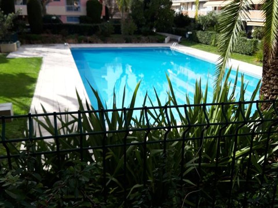 Apartamento en Vallauris, Alpes-Maritimes - foto 1