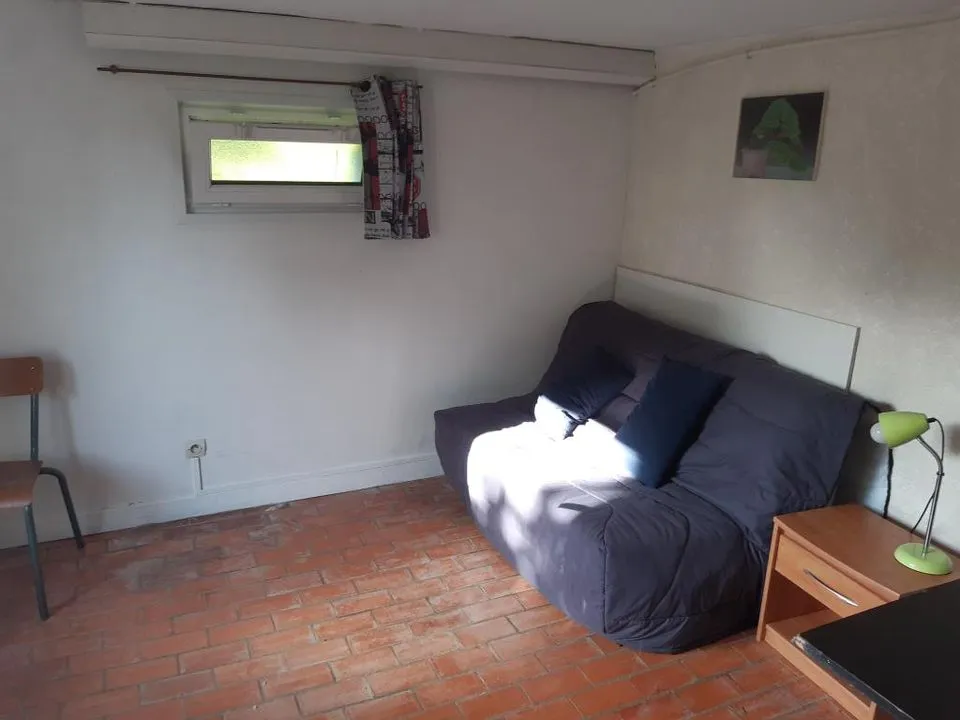 Studio in Angers, Maine-et-Loire - photo 2