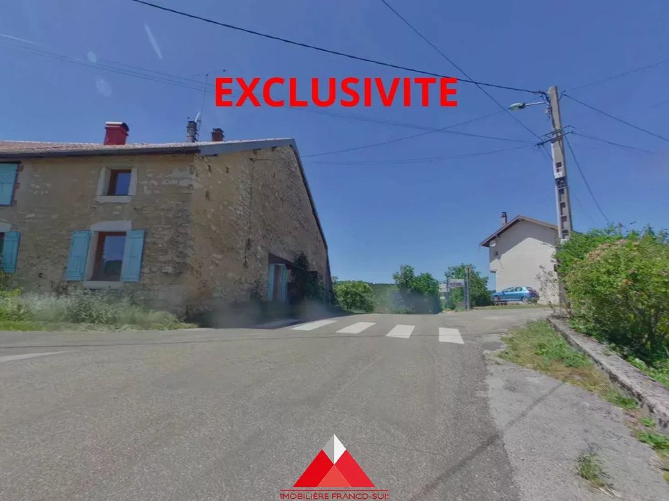 Radhus i Etival, Jura - foto 1