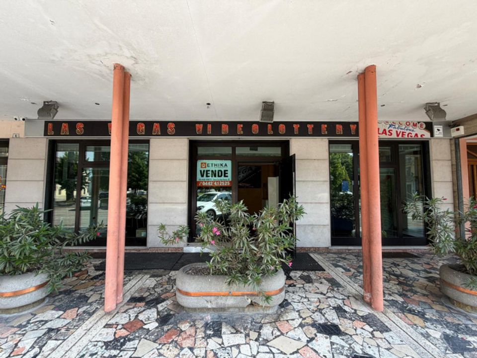 Erhvervsejendom i Cologna Veneta, Verona - foto 1