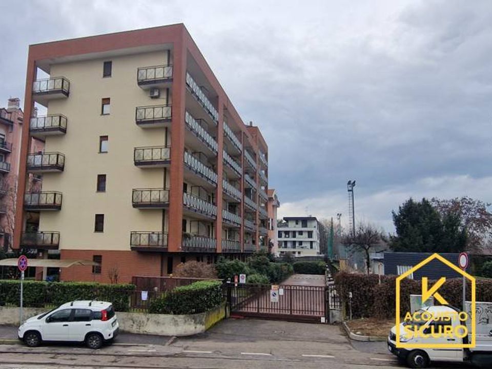 Parkeringsplads i Milan, Milan - foto 1
