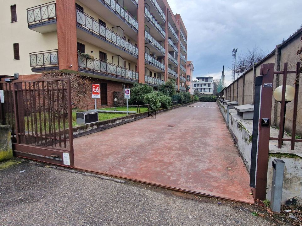 Parkeringsplads i Milan, Milan - foto 3