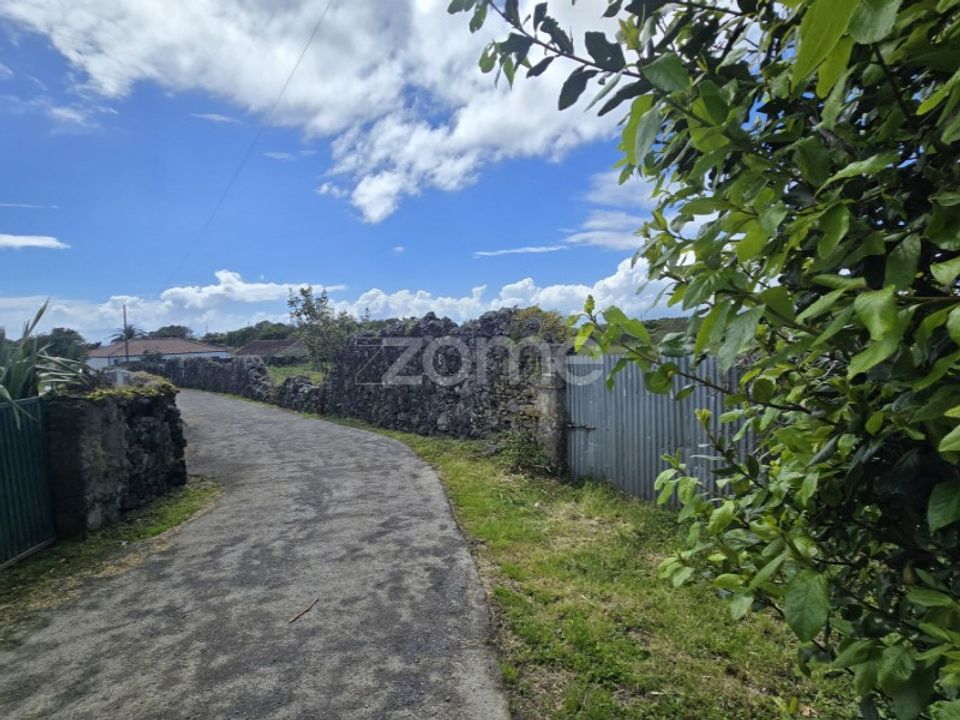 Helårsgrund i Santa Cruz, Madeira - foto 1
