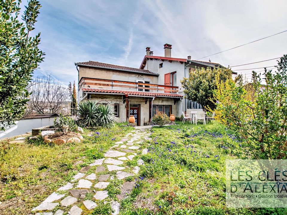 Villa i Givors, Rhone - bilde 1