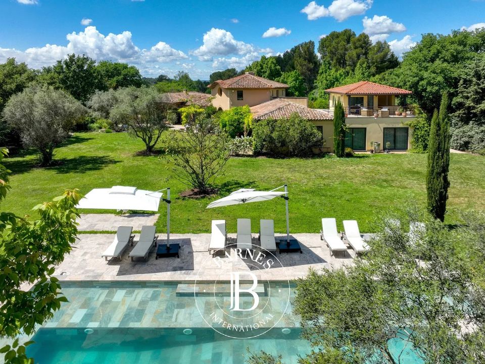 Villa i Aix-en-Provence, Bouches-du-Rhone - foto 1