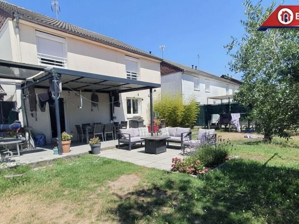 Villa i Fleury-les-Aubrais, Loiret - foto 1