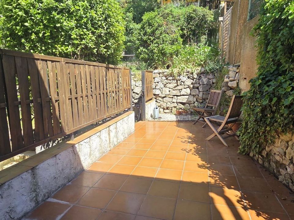 Casa de pueblo en Aubagne en Provence, Bouches-du-Rhone - foto 2