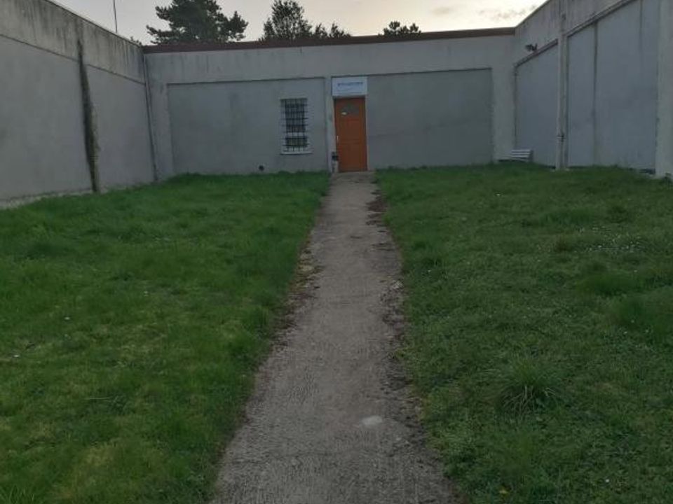Erhvervsejendom i Châlons-en-Champagne, Marne - foto 1