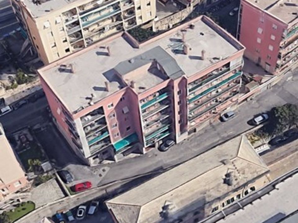 Garage i Genoa, Genoa - foto 1